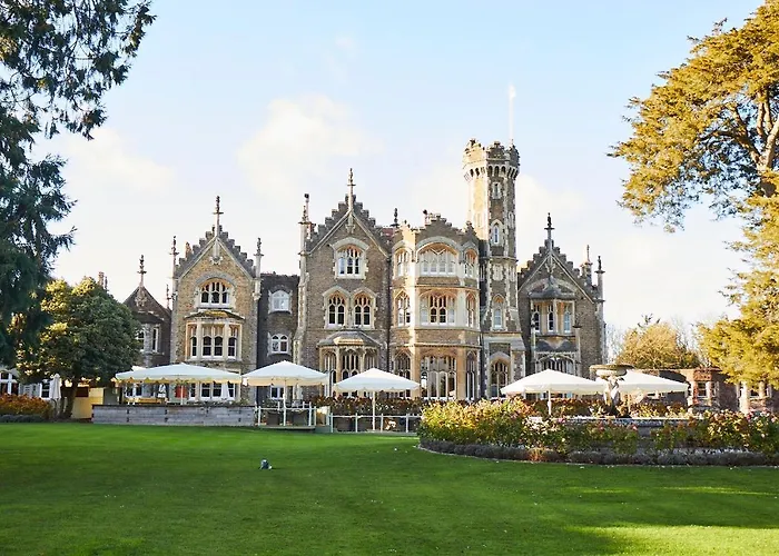 Best Five Star Hotels in Windsor for Luxury Stays