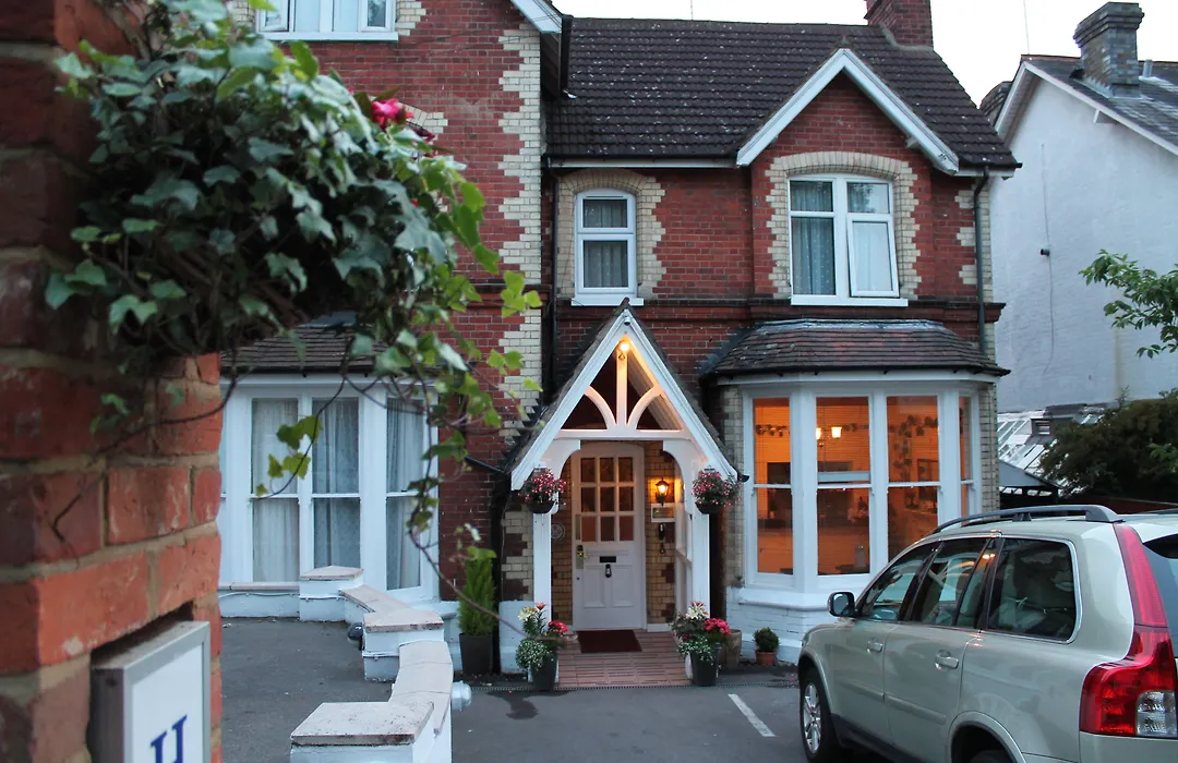 Cheap Hotels in Reading, England