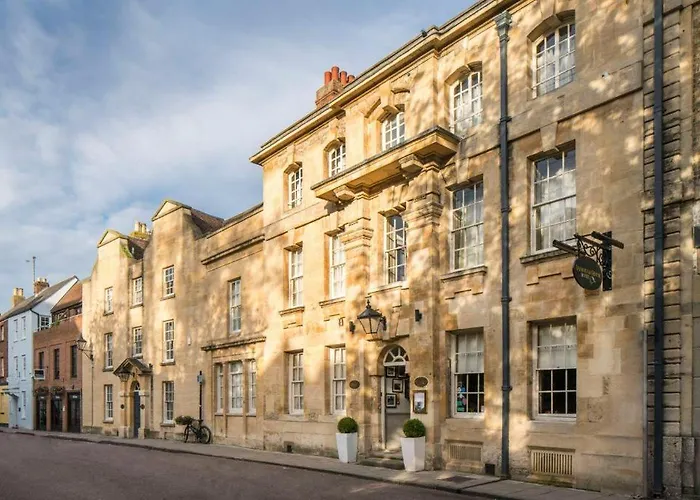 Top Hotels Close to Oxford Park and Ride