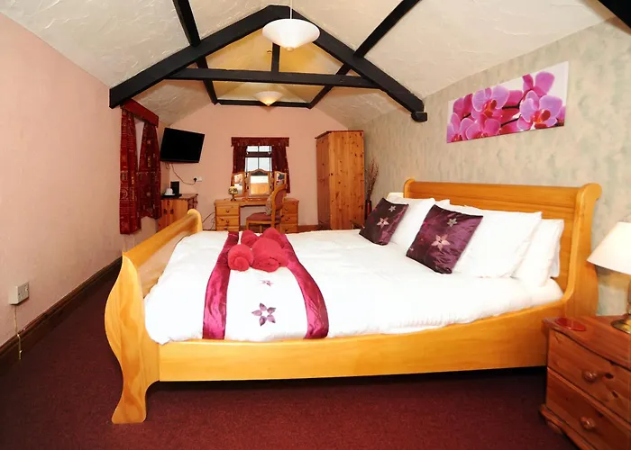 Best Hotels in Clovelly, Coastal Cornwall