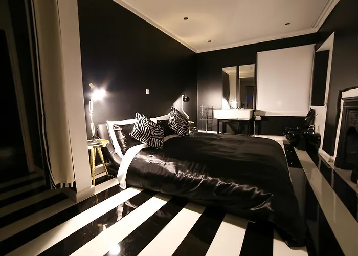 Best Cheap Hotels in Swansea Town Centre